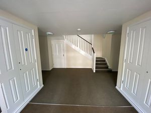COMMUNAL HALLWAY- click for photo gallery